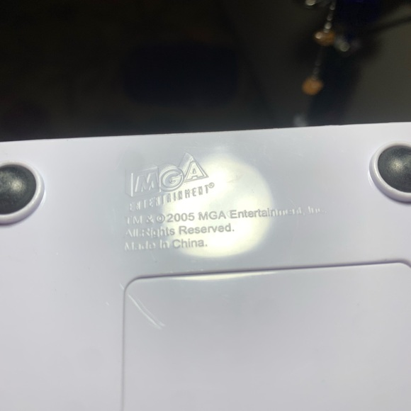 Bratz Secret Stylin’ Safe - Picture 5 of 5